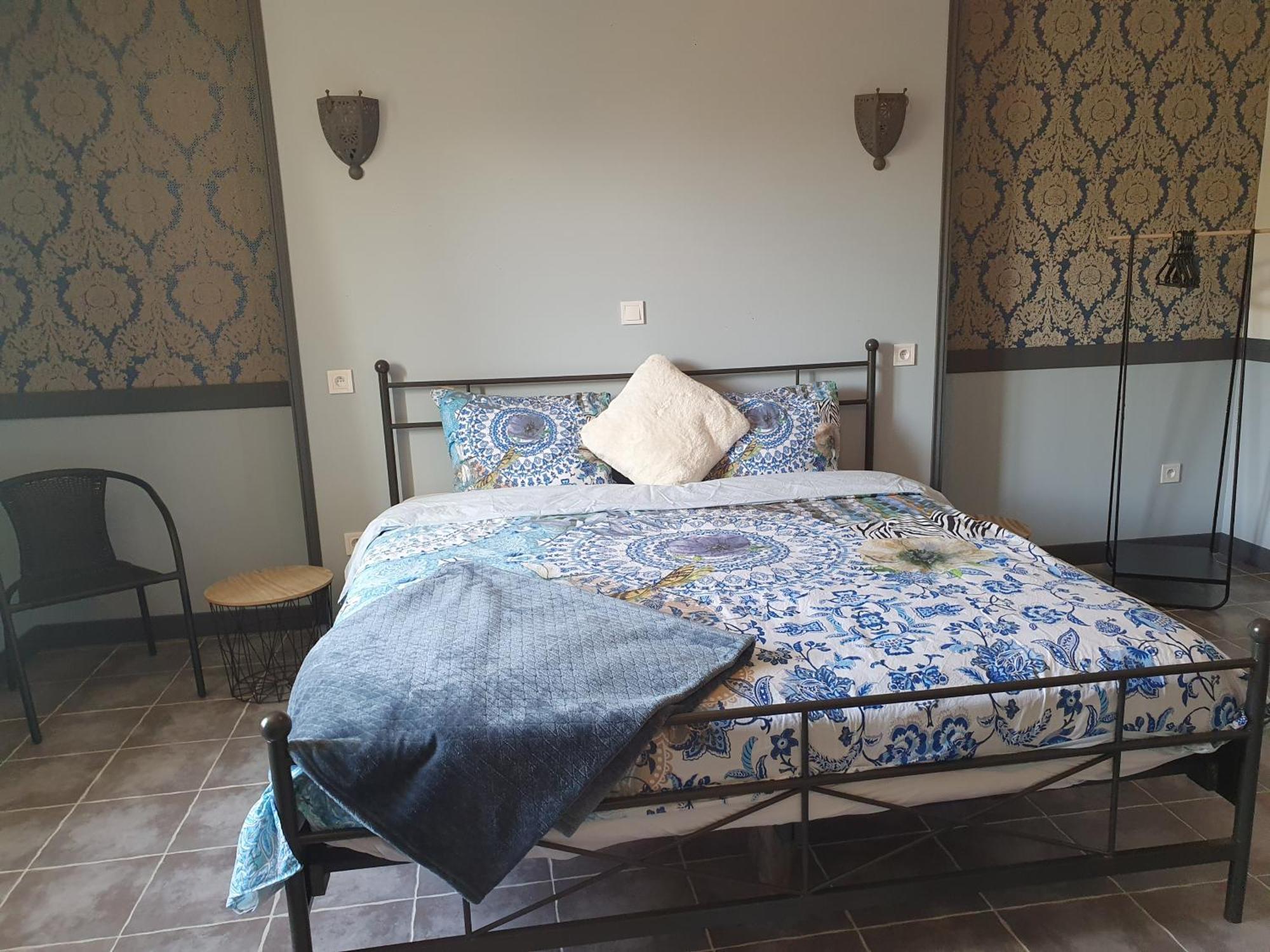 Au Petit Paradis Sainte-Gauburge-Sainte-Colombe Room photo